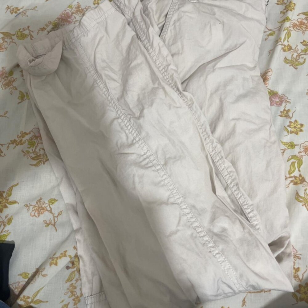 Low rise cargos from aeropostal